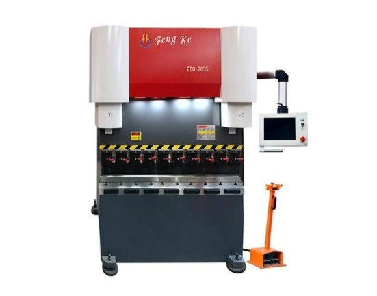 豐科機(jī)械創(chuàng)新純電伺服折彎?rùn)C(jī)，乘勢(shì)折彎?rùn)C(jī)節(jié)能環(huán)保新時(shí)代? 